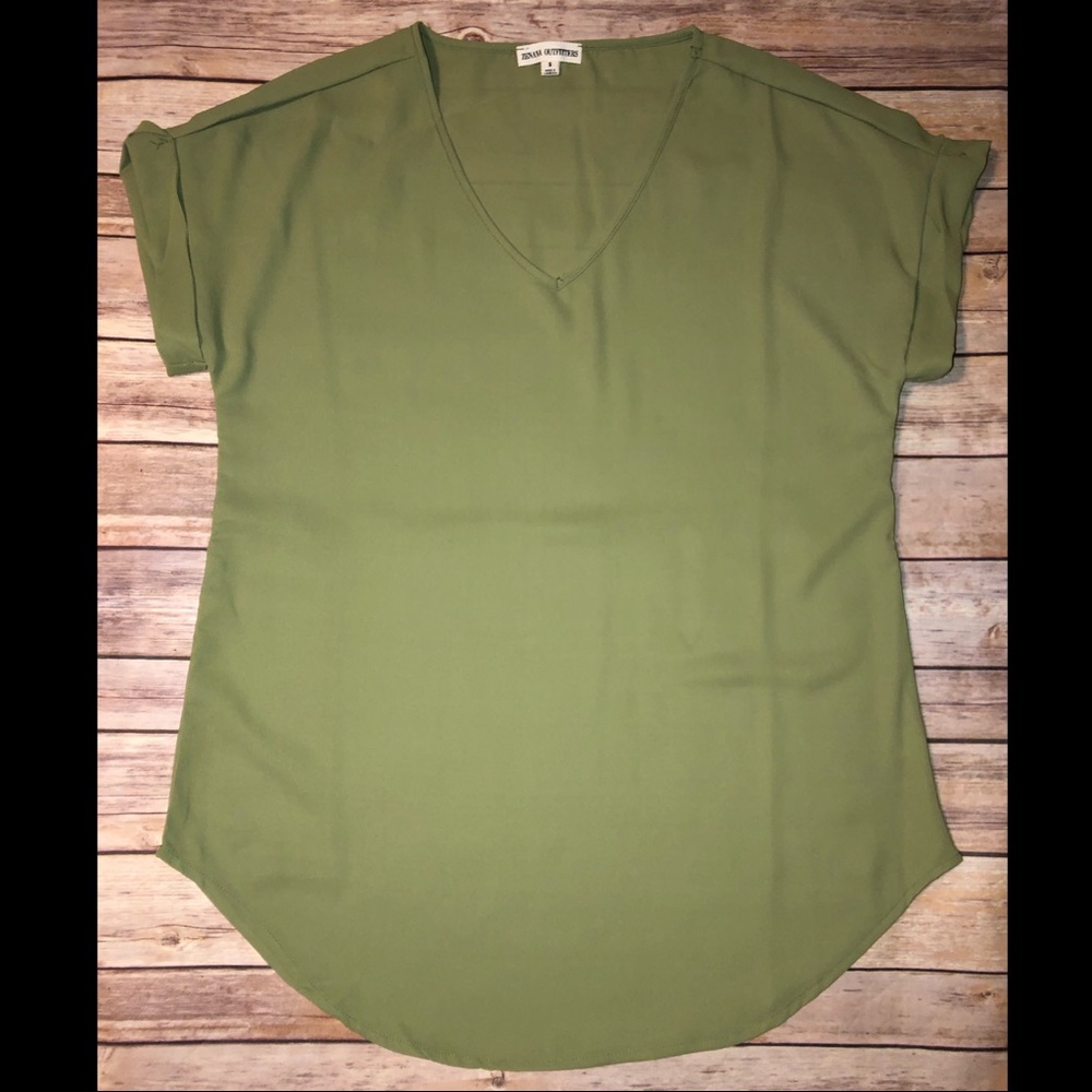 (NEW) Short Cuff Sleeve V-Neck Shirt